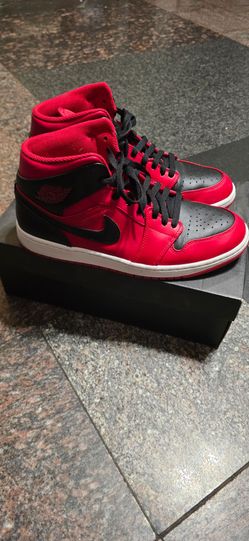 Jordan 1 Mid Reverse Bred Size 10.5 Men