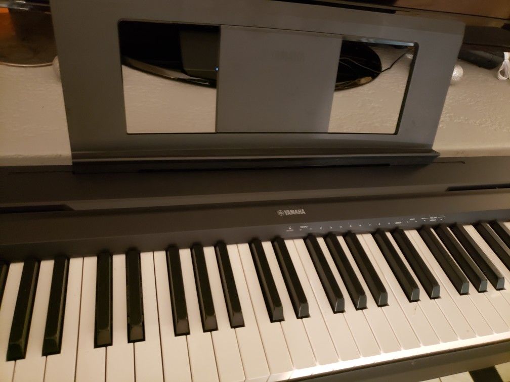 YAMAHA P71 88Key Weighted Action Digital Piano With Sustain Pedal And