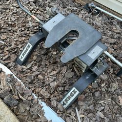 5th Wheel Hitch 