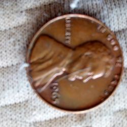 A 1965 Penny With No Mint Mark