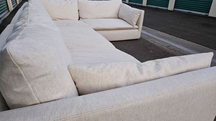 FREE DELIVERY!!! Crate & Barrel "Unwind" 4pc Modular Couch BEIGE ($6K Retail...50%+ OFF!!!)