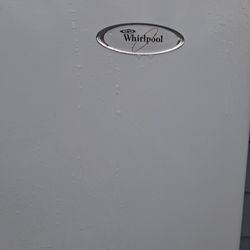 18  cu ft whirlpool top freezer refrigerator