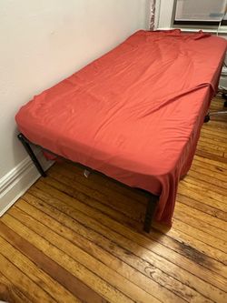 Twin Mattress! Pickup @ Ground floor unit in Park Slope