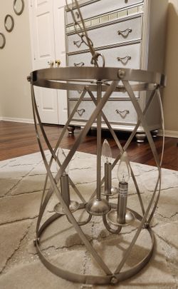 Beautiful Like Brand New High Ceiling Chandelier With 💡 