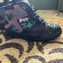 Reebok Blacktop Battleground sneaker in the 'Black Extreme Purple' colorway. Size 9