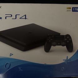PS4 Slim 1TB Software 12.02