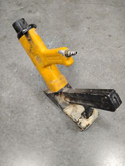 BOSTITCH Flooring Nailer MIIIFN