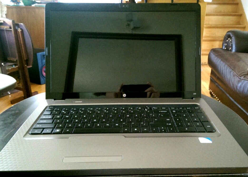 HP g72 laptop 17 inch Windows 10 Pro