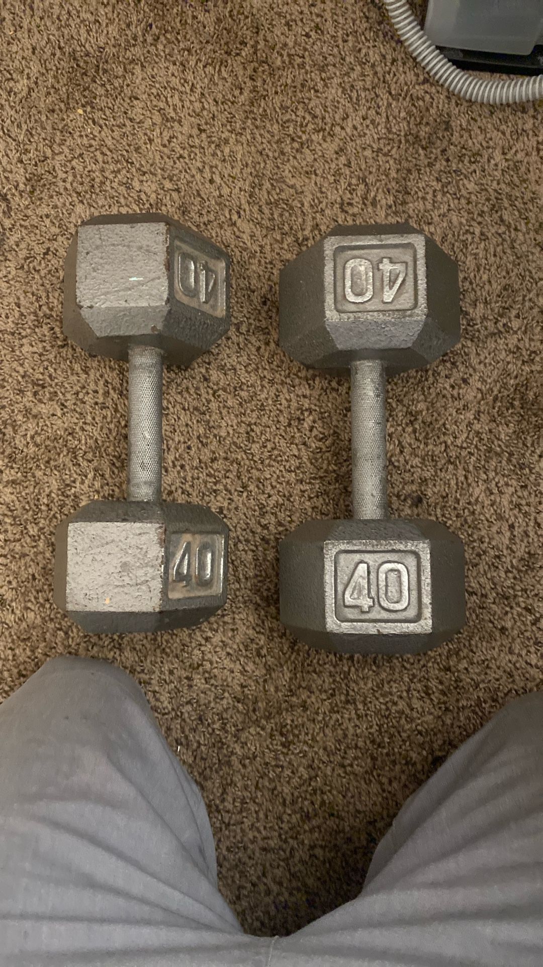 2 40lbs dumbbell weights