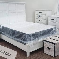 $39 down financing or Cash White Bedroom Set Queen/King Bed Dresser nightstand and mirror
