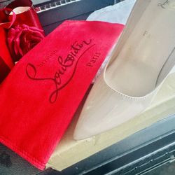 Size 39 Nude heels / Brand New / Red Bottom with box