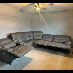 Oversized Alexvale Light Gray Leather Power Reclining Couch Sectional 🔥 On Display🏠 New Brand💯Financing Available ✅Huge Sale🔥