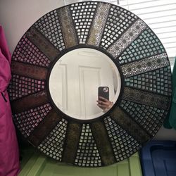 Round Mirror