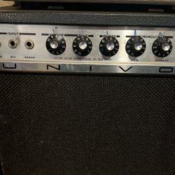 Vintage Univox amp 300$