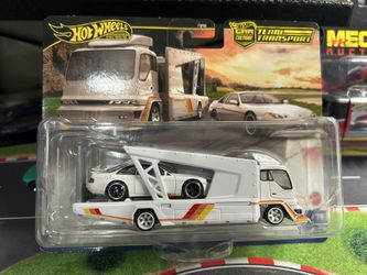 Hot Wheels Toyota Transport 