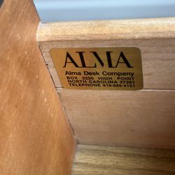 Alma DeskCompany Highpoint NC