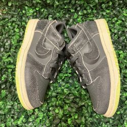 Nike dunks size 13K
