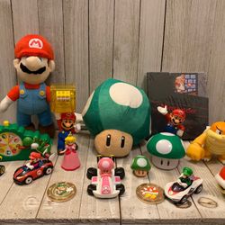 17 pc lot Super Mario Bros Toy Lot Nintendo