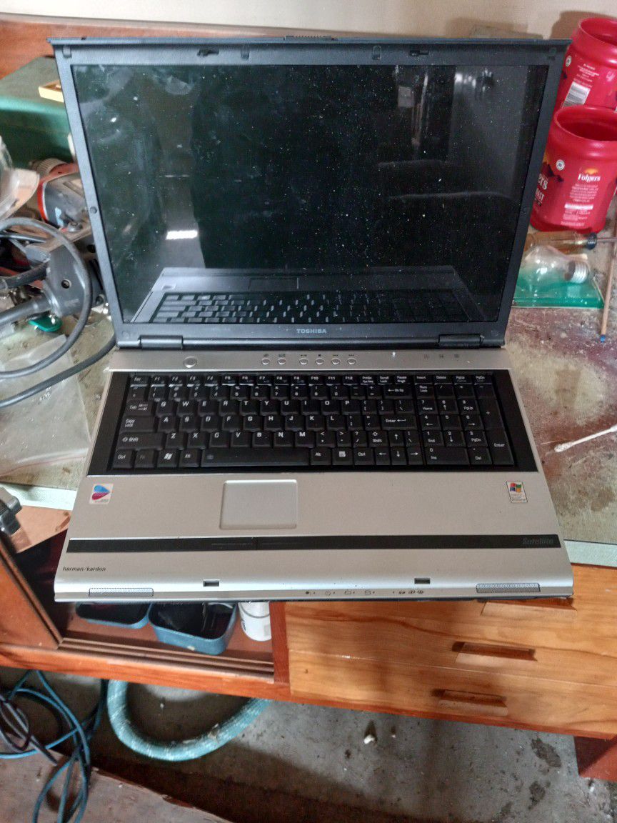 Older Mdole Toshiba Laptop. 