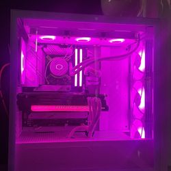 White Gaming Pc With Keyboard Mouse And Headphones. Great Condition Only Had It For Half A Year