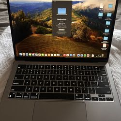 MacBook Air M2