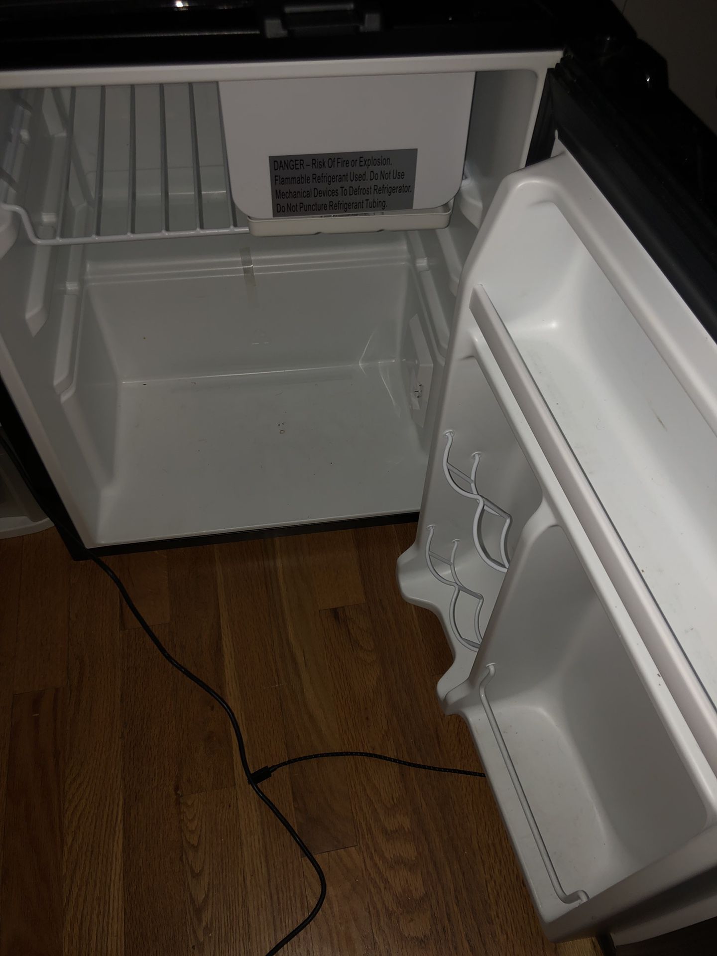 Whirlpool mini fridge
