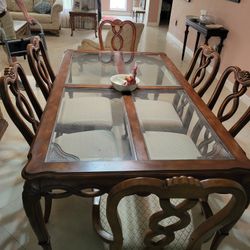 Eldorado  Dining Room Table And Chairs  Comes With Pad Cover