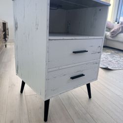 Modern LED Nightstand – Brand New – Fully Assembled – Must Go