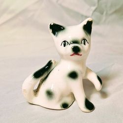 Vintage Small Kitten Cat Figurine White Black Spots 

