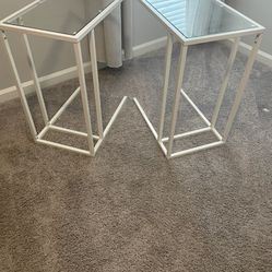 IKEA VITTSJÖ Table 2pc Set For $40