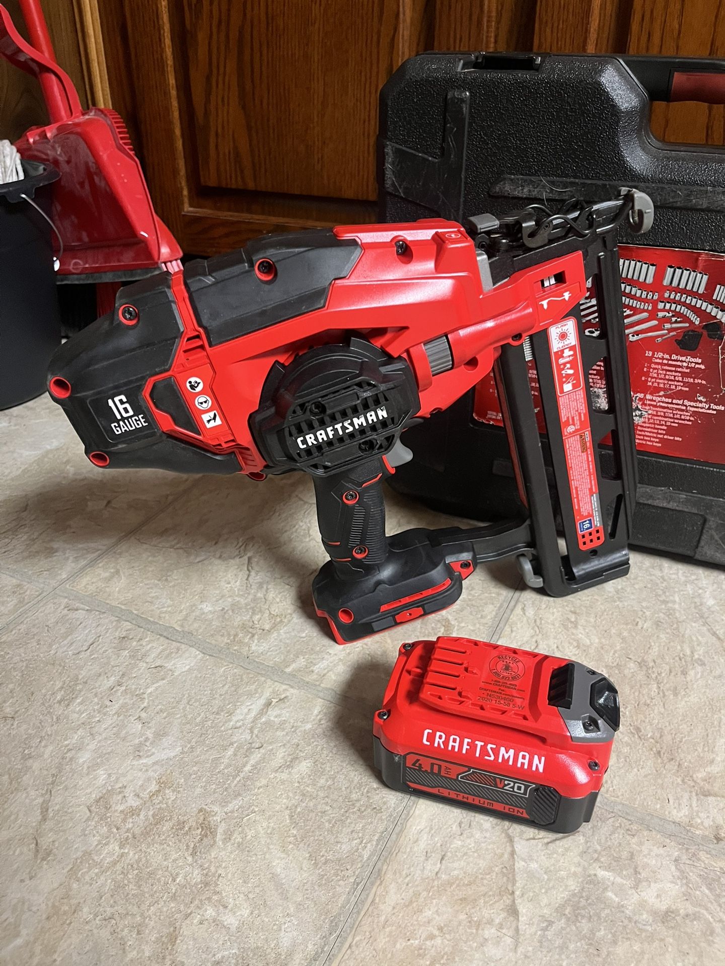 CRAFTSMAN NAIL GUN , TOOLS AND EXTRAS