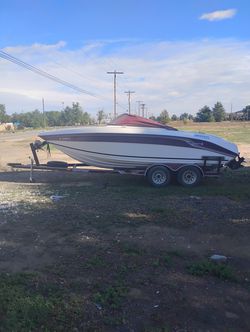 20ft - 1992 Celebrity 200 BR Boat w/ Trailer