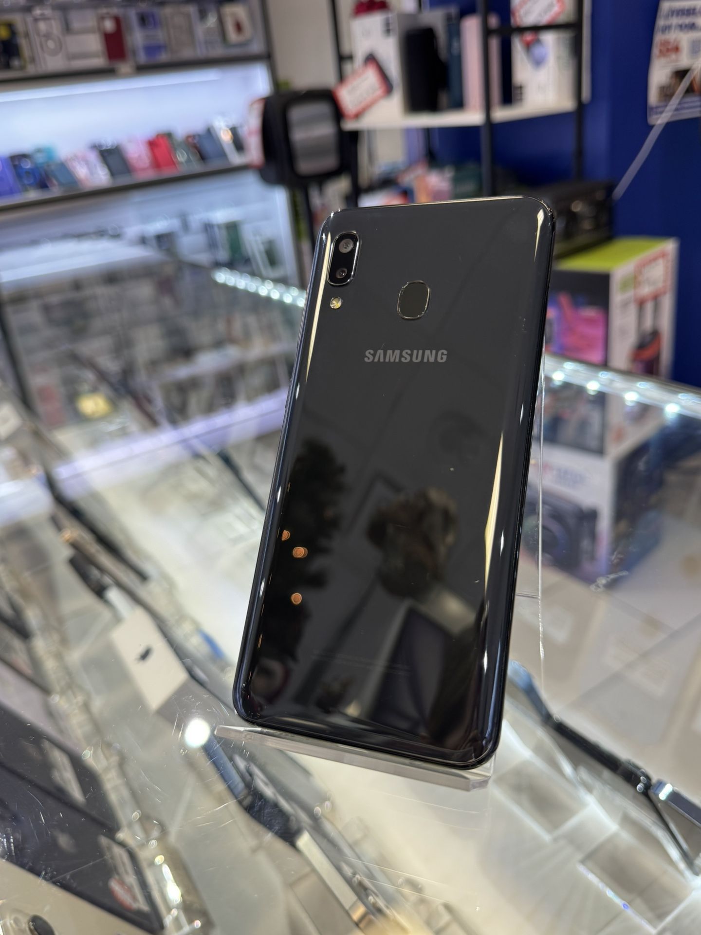 Samsung Galaxy A20 32GB Unlocked