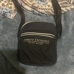 Ah bolsa marca Armani ah $60