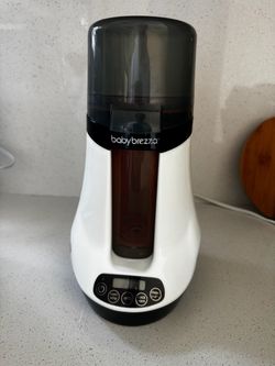 Baby Brezza bottle warmer