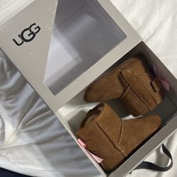 Uggs Infant Size 2/3