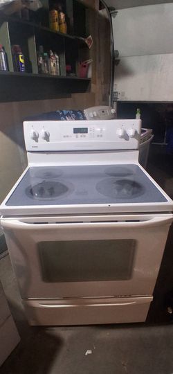 Kenmore White Glass Top Range (Stove/Oven) - Can Deliver