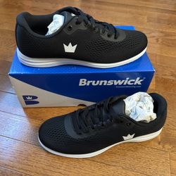 Brunswick Axis womens Bowling Shoes 8.5
