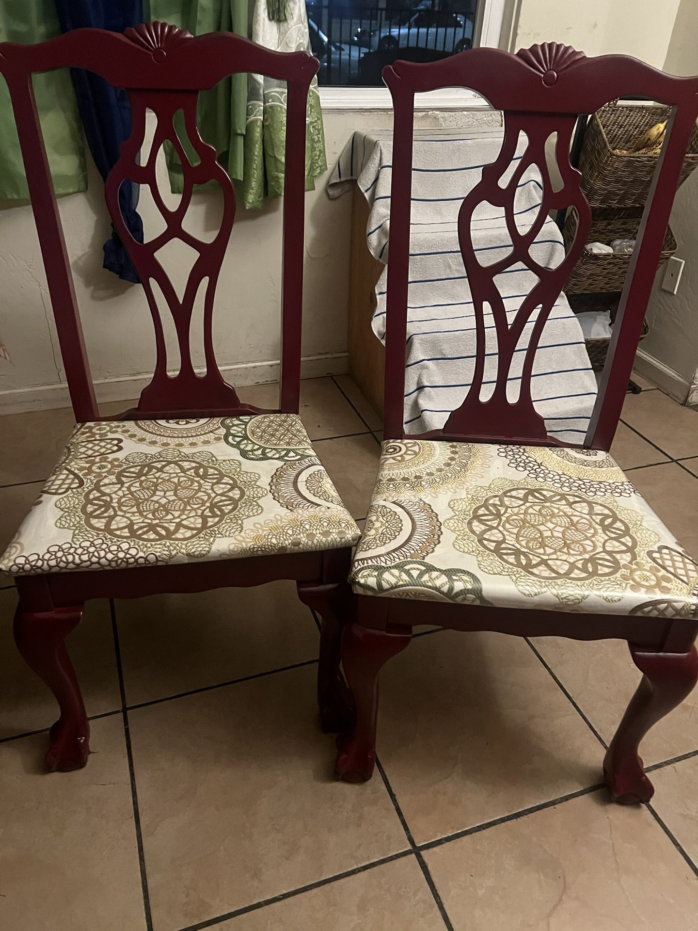 Kitchen Table 4 Chairs For 