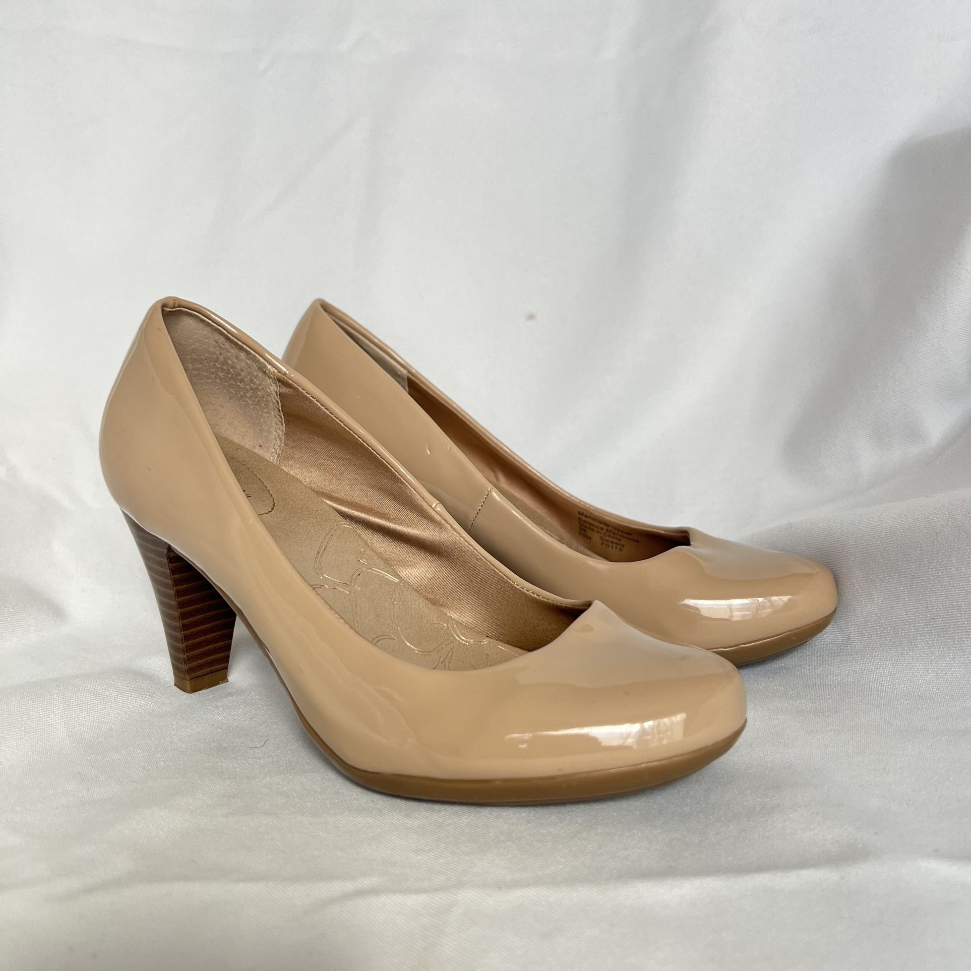 Beige Nude Heels Size 5.5
