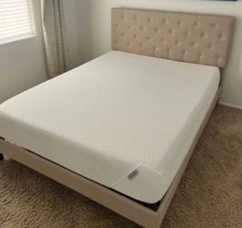 Tuft & Needle Original Adaptive Memory Foam And Bed Frame Fabric