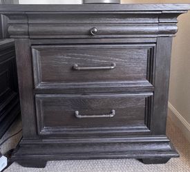 Ashley Black night stand *2