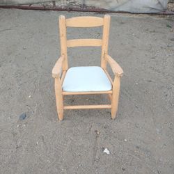 Wooden Vintage Toddler Chair