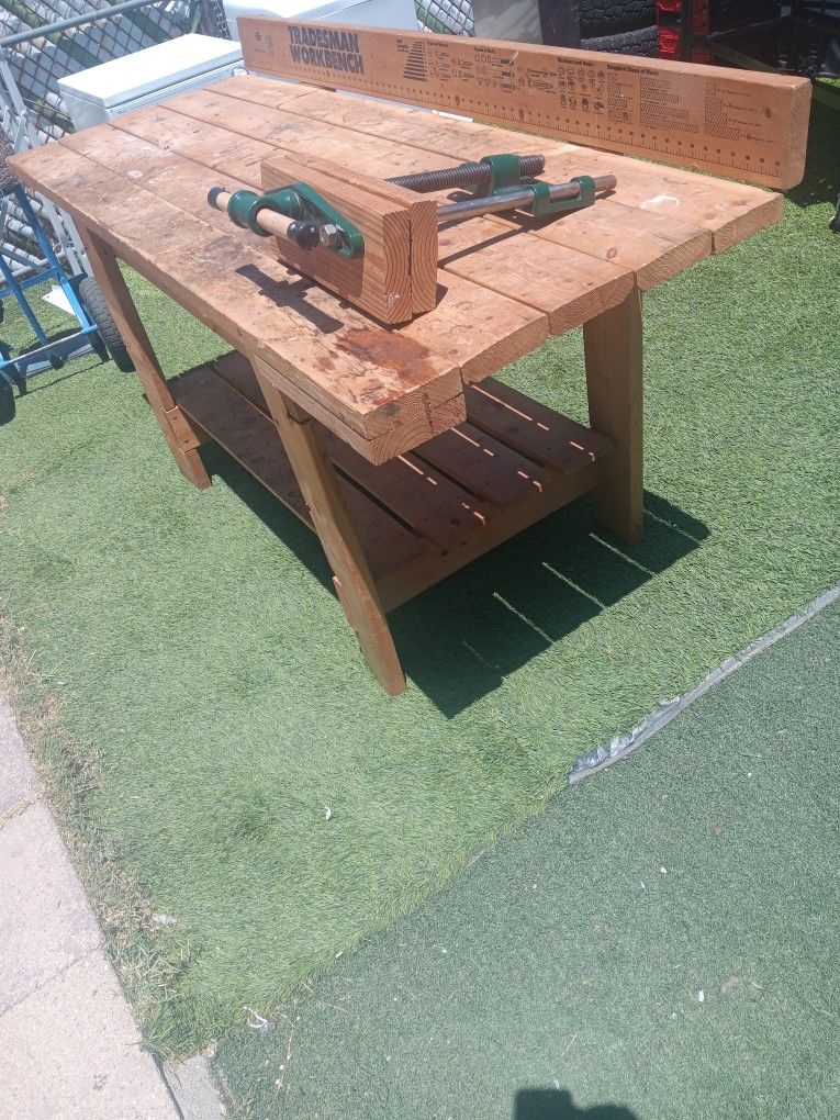 Tradesman Wooden Work Bench 