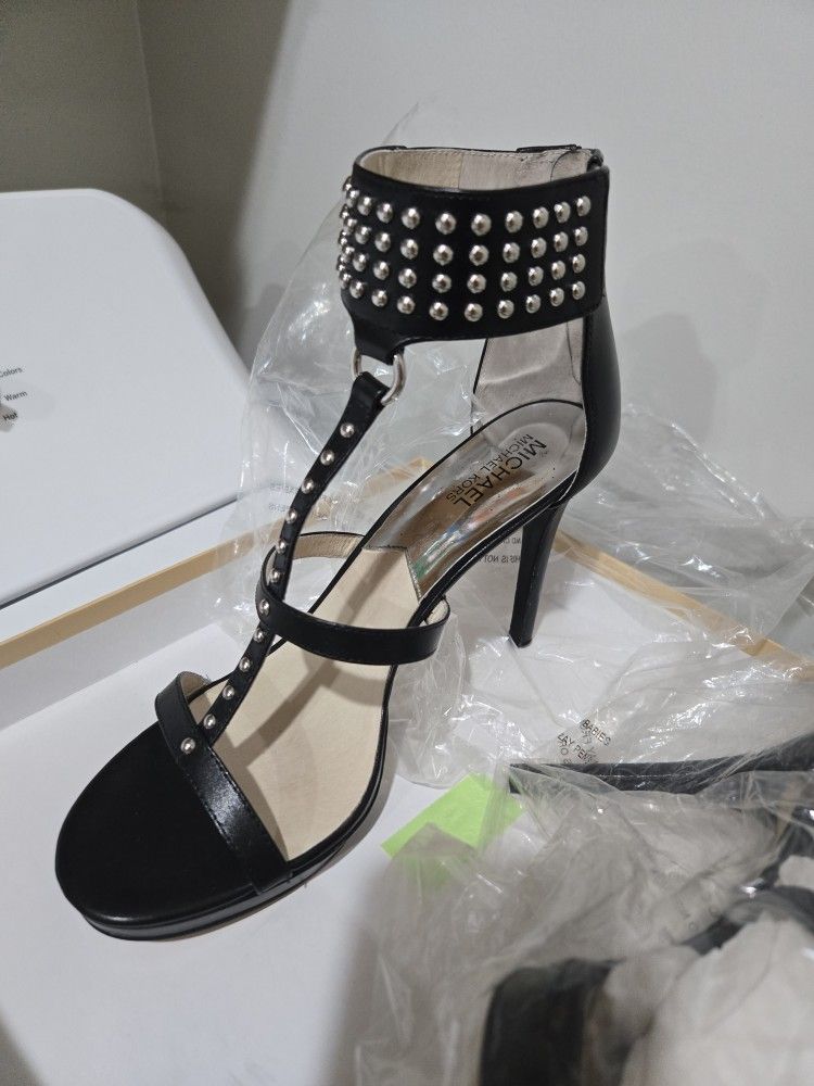 Micheal Kors Heels Black Silver