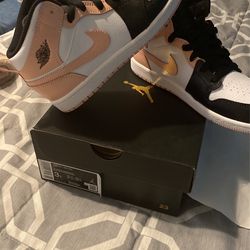 jordan 1 mids
