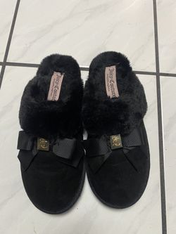 JC Black Slippers Size 6