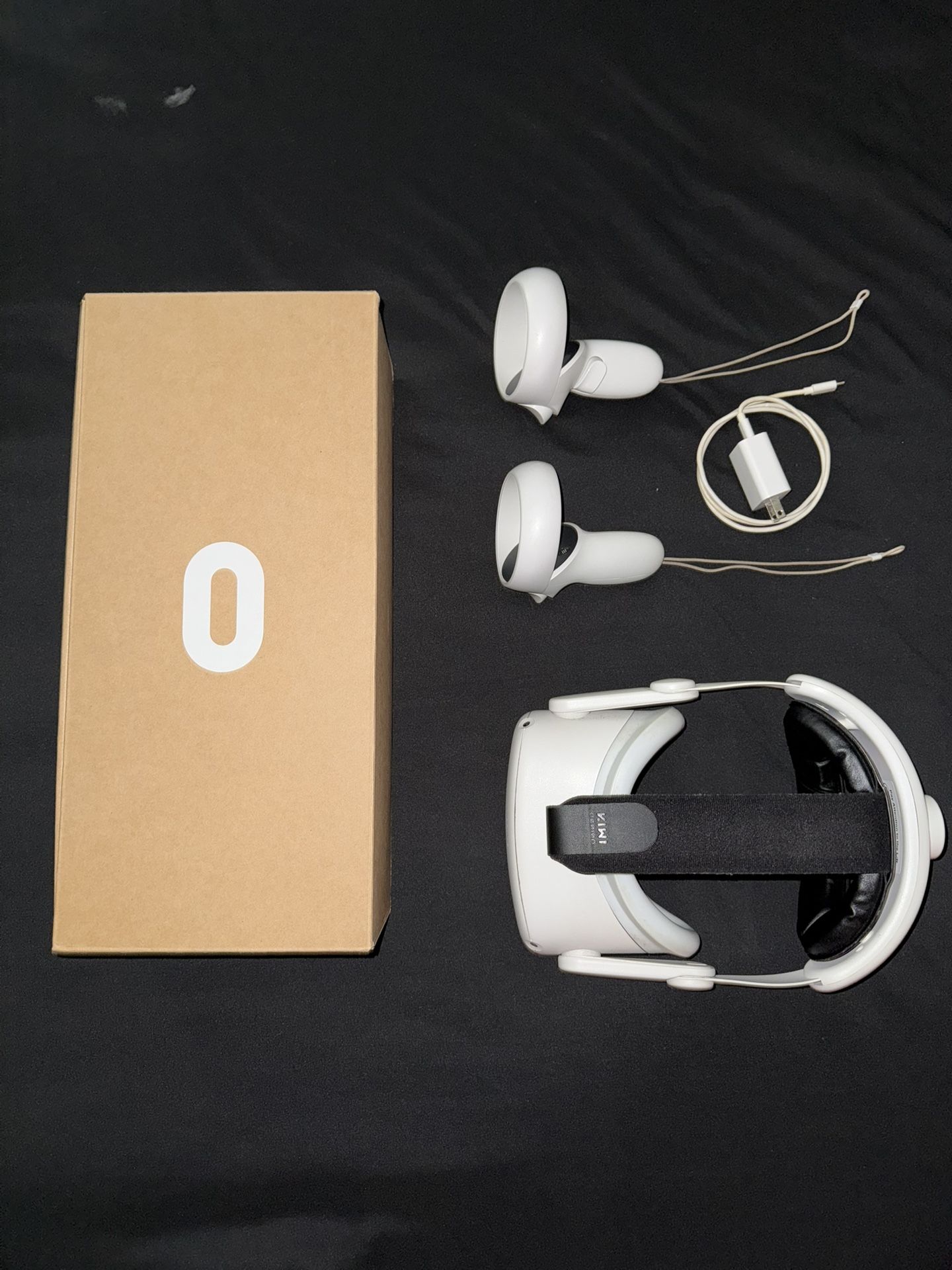 Oculus Quest 2 - Great Condition - Ready to Go!