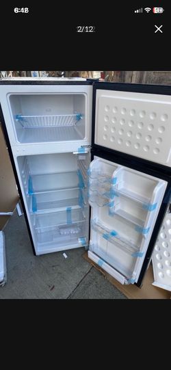 Upstreman 7.5 Cu. Ft. Top Mount Refrigerator  worth $380