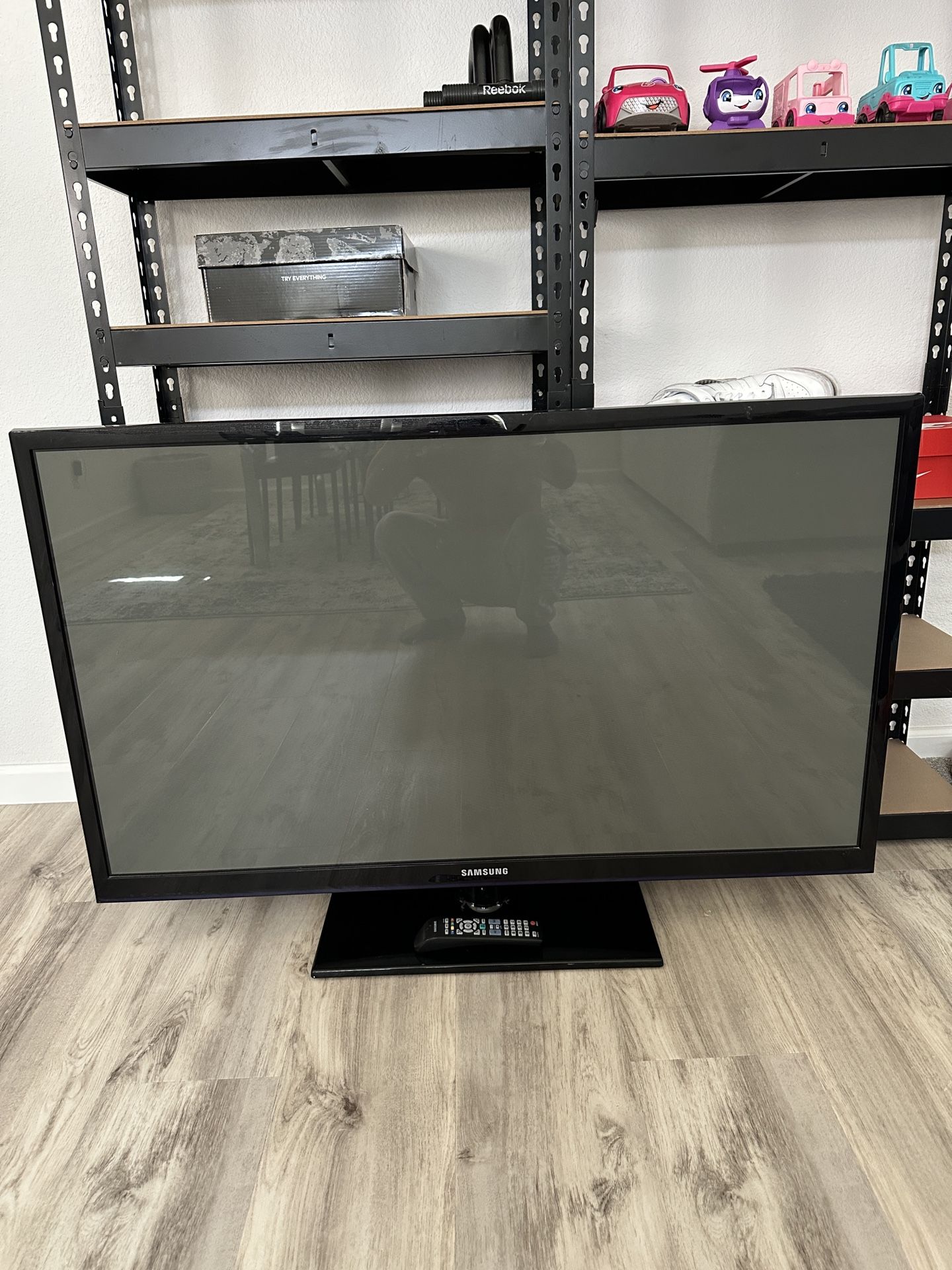 55 Inch Samsung TV